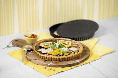 ORIGINAL KAISER Classic Tarteform with Lifting Base 28 cm, Quiche Pan non-stick coated, 1 - Pack & Classic Cake Pan Loaf Pan 30 x 11 x 8 cm, King Cake Pan non-stick coated