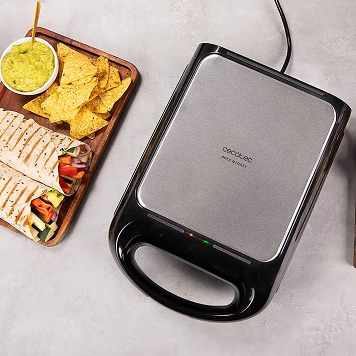 Сендвічниця Cecotec Rock'nToast Family Waffle: 1500W, 4 вафлі, антипригарне покриття, 180° поворот, швидкий нагрів, нержавіюча сталь, індикатор температури, рівномірне підсмажування, 3 змінні пластини