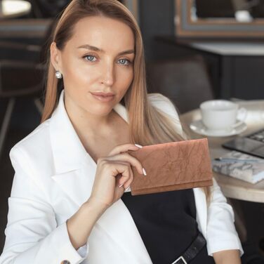 ekavale Women's XXL Leather Wallet with RFID Protection - Leather Wallet with Multiple Compartments for Women (Tan)