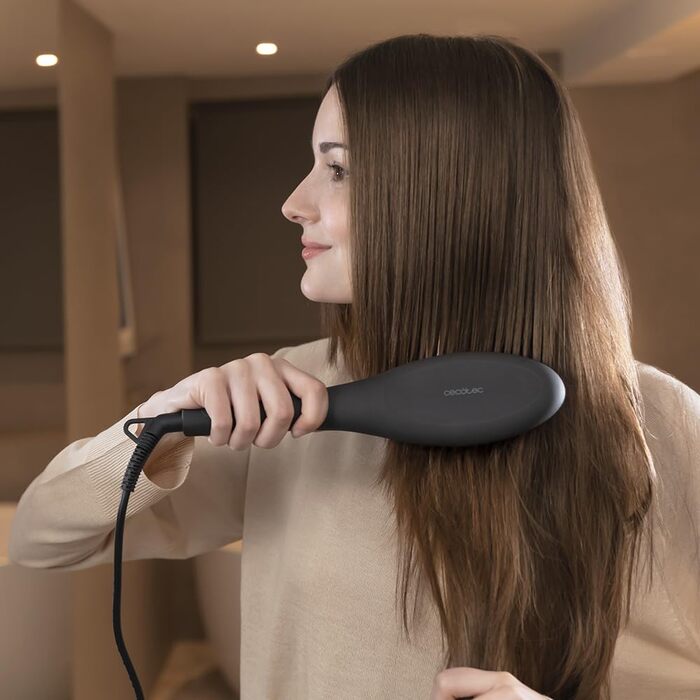 Електрична випрямляюча щітка Cecotec Bamba InstantCare 900 Perfect Brush з кератином та аргановою олією