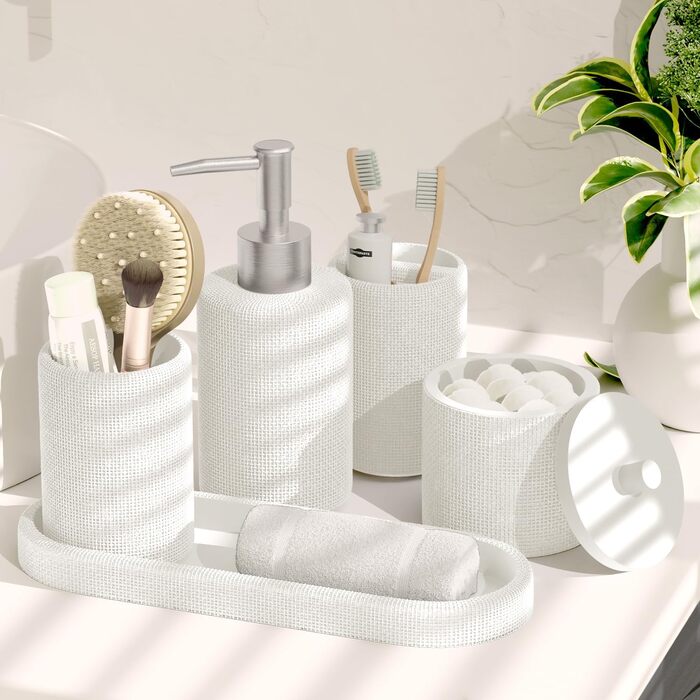 Набір аксесуарів для ванної кімнати Clara Clark, 5 предметів, салатовий колір. Включає: дозатор для мила, тримач для зубних щіток, стакан, склянка для ватних паличок, піднос для косметики.