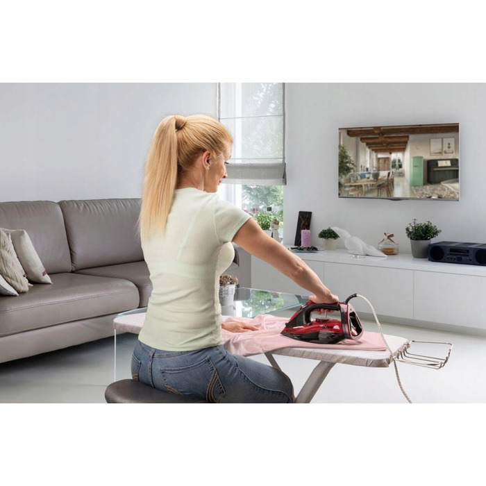 Праска Gorenje SIH2800BF 2800 Вт, керамічна підошва, автоматичне вимкнення