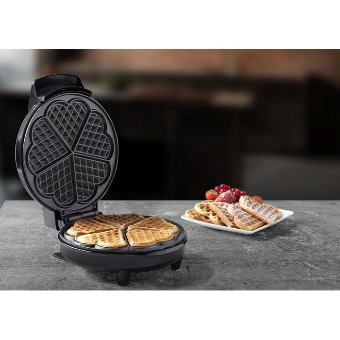 Bestron Heart-Shaped Waffle Maker - Copper Finish, 700W Non-Stick Waffle Iron