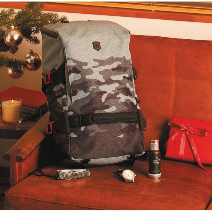 Мультитул Victorinox Skipper W: Швейцарський ніж з 18 функціями, з фіксатором та серрейний клинок