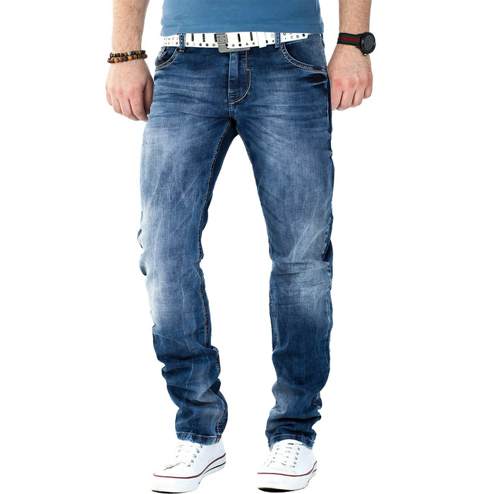 Чоловічі джинси Cipo & Baxx: класичні блакитні джинси з еластаном, 36W/34L, 5 кишень, контрастна вишивка