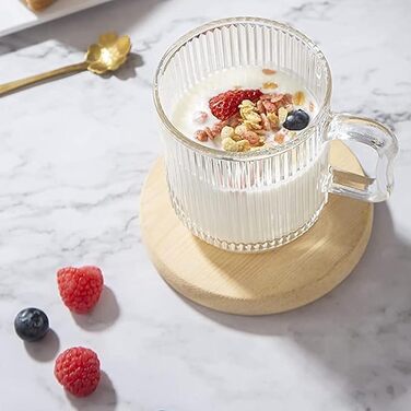 Склянка D.M DESIGN Master 350 мл з вертикальними смужками - для кави, чаю та напоїв. Зберігає тепло.