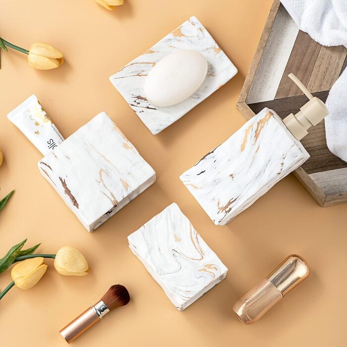 Набір аксесуарів для ванної кімнати RQYIXI, 4 предмети, керамічний з ефектом мармуру та золотистими елементами (дозатор для мила, тримач для зубних щіток, стакан, піднос)