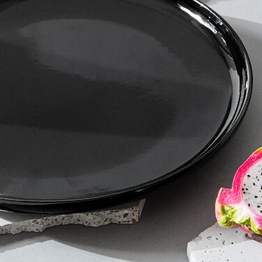 Набір посуду Konsimo VICTO на 6 осіб: 24-piece чорний глянцевий сервіз з 18 предметів з кераміки для сім'ї