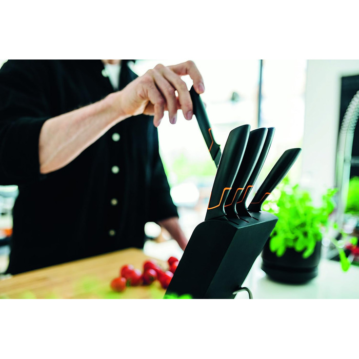 Набір ножів Fiskars Edge 5 предметів, дерев'яний блок (береза) 37 см, чорний