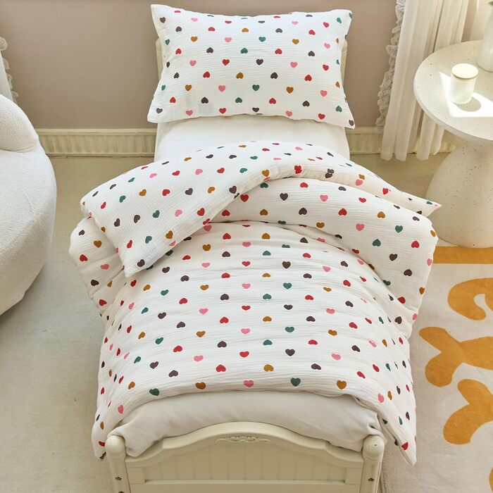 Муслінова постільна білизна для дитячого ліжечка: комплект для малюків та дітей (100x135cm + 40x60cm, сердечка)