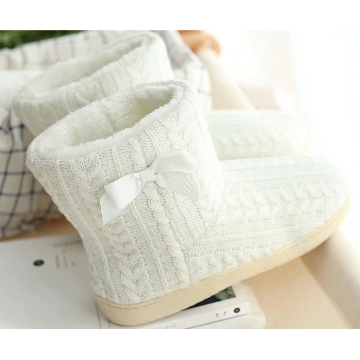 Тапочки додому жіночі з плюшевою підкладкою, з міцною підошвою, нековзні, 41/42 EU, білі