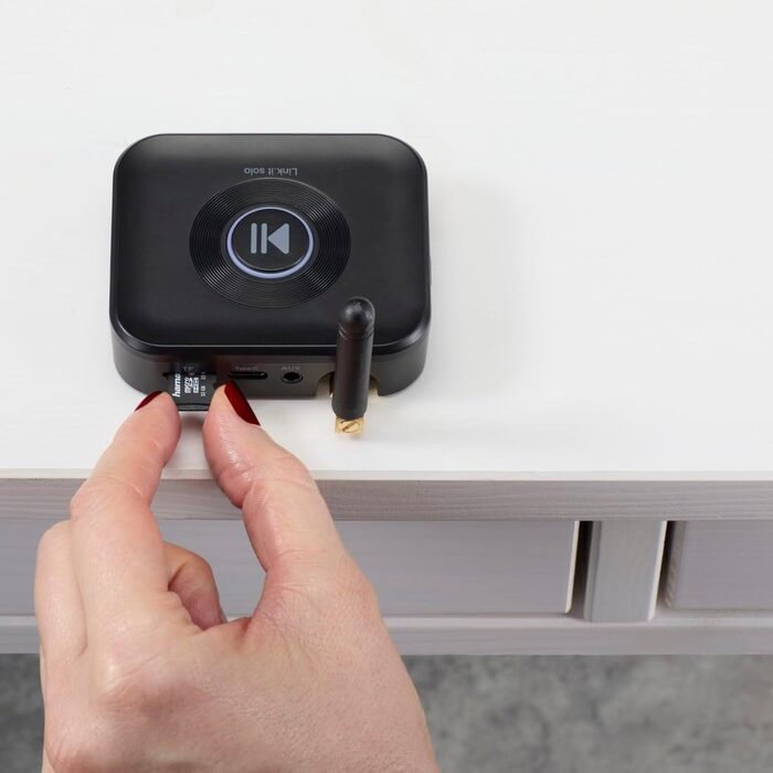 Bluetooth-адаптер Hama для стереосистем та колонок, приймач аудіосигналу для модернізації звукової системи