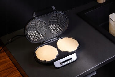 Вафельниця Lehmann для 2 великих вафель-сердечок, 1200 Вт, срібляста