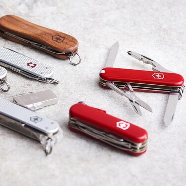 Мультитул Victorinox Super Tinker: швейцарський ніж з 14 функціями (червоний)
