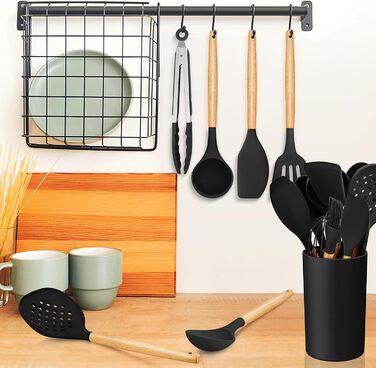 Набір кухонних аксесуарів Homikit 15 предметів з чорного силікону та дерев'яними ручками. Кухонний аксесуар, стійкий до високих температур, легко миється. З підставкою для аксесуарів.