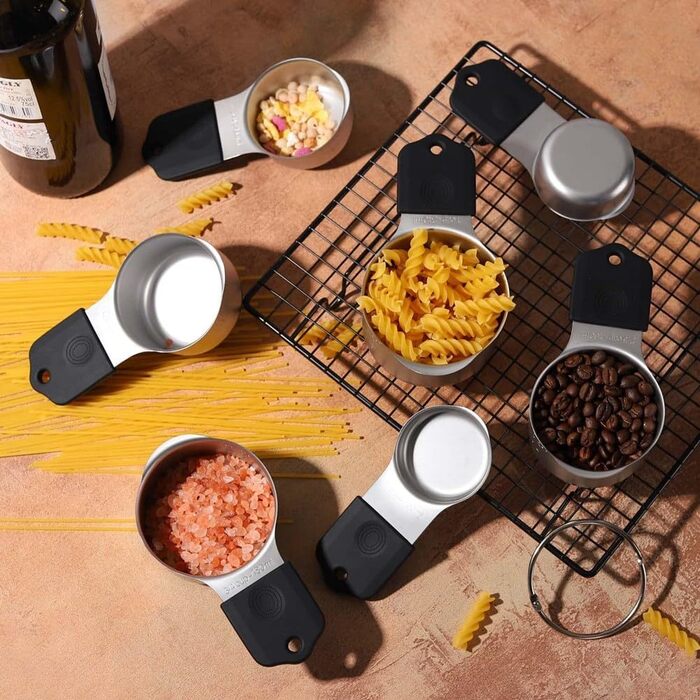 Stainless Steel Measuring Cup Set, Robust Metal Measuring Cups for Dry and Liquid Ingredients (Black)