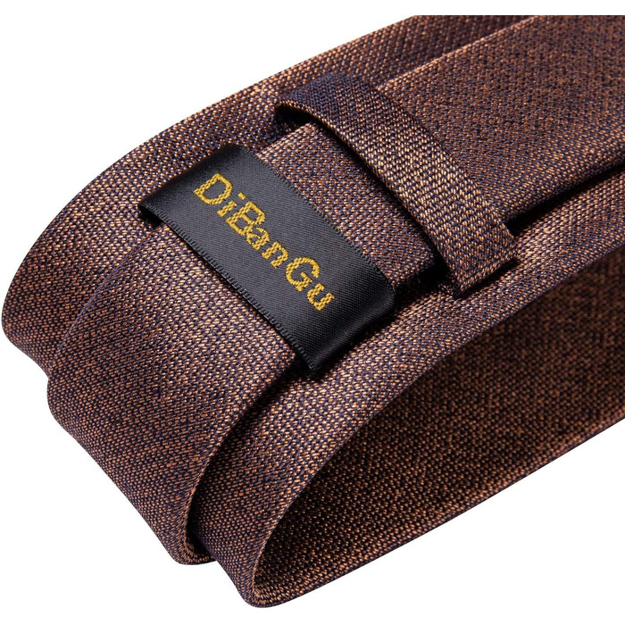Чоловічий краватковий комплект DiBanGu: краватка та нагрудна хустинка. Шовк, для весілля та офіційних заходів, колір: коричневий