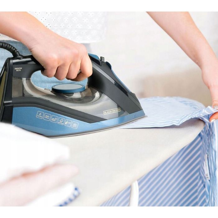 Парова праска Black+Decker BXIR2801E 2800 Вт, керамічна підошва