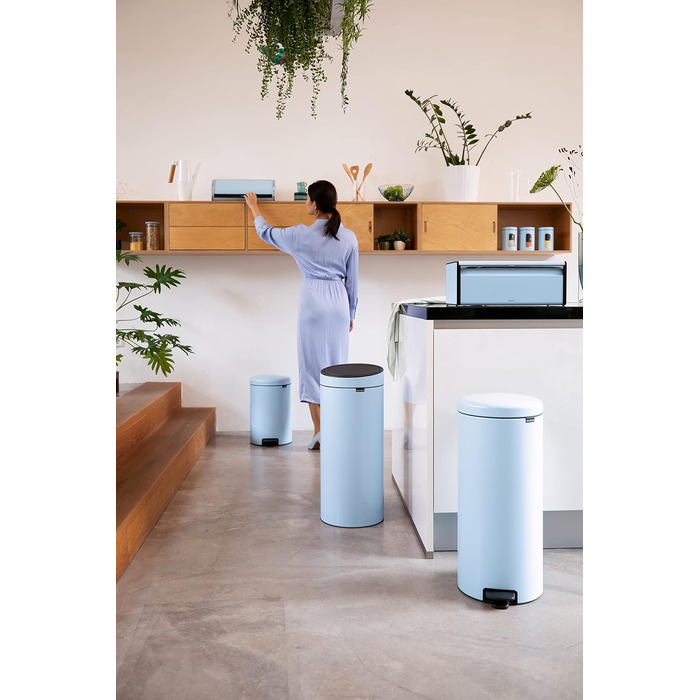 Сміттєвий кошик Brabantia Touch Bin з виймаю одним пластиковим внутрішнім відром