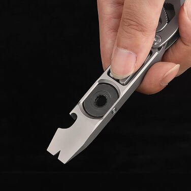 ResafeLy універсальний EDC мультитул з титану: брелок, ломака, відкривачка для пляшок і консервів, ключ, викрутка-тріскачка