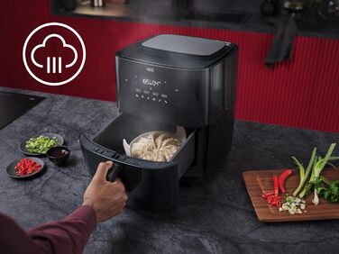 AEG AAF7SB Hot Air Fryer / 90% Less Fat / 10 Programs / 40-200°C / Steaming / Drying / 6.9 l / Dishwasher-safe / Temperature & Time Selection / Flip Reminder / 1.1 l Water Tank / Black Black 6.9 l Capacity Series 8000