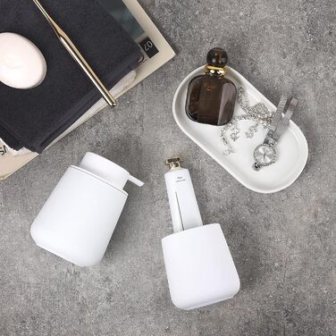 Набір аксесуарів для ванної кімнати Umlaca: мильниця, дозатор мила 350 мл, стакан для зубної пасти 320 мл, білий