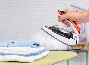 Дорожня праска 1100 Вт, складана, з керамічною підошвою та 3 режимами прасування