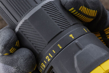 Ударний дриль-шурупокрут Stanley FatMax 18V SFMCD711D2K (2x2,0 Агч) у кейсі