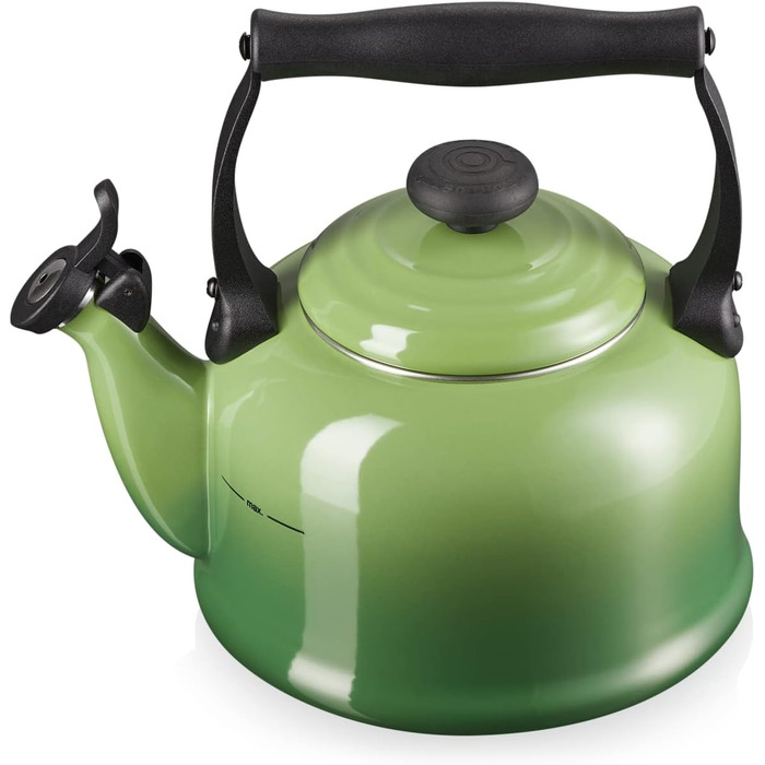 Le Creuset Kettle Tradition, Capacity: 2.1 l, Enameled Steel, Bamboo, 40102024080000