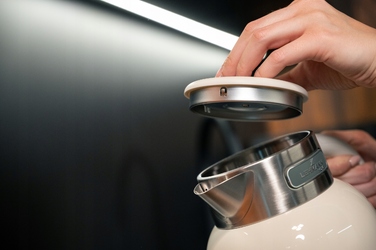 Електричний чайник Lehmann Torino 2200W, 1.5л, сталевий, білий, з LED-підсвіткою та регулюванням температури