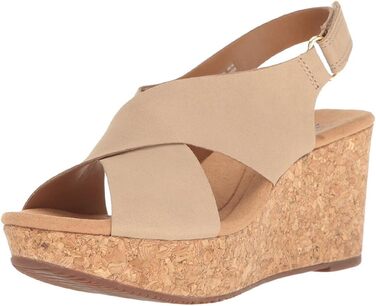 Босоніжки Clarks Annadel Eirwyn на підборах, бежеві, нубук, 40 EU (широкі)