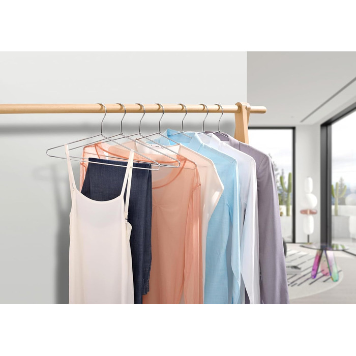 Amber Home 20-Piece 43cm Chrome Iron Clothes Hangers, Silver Metal Clothes Hangers for Suit, T-Shirt, Shirt, Jacket, Dress, Pants, Robust and Durable