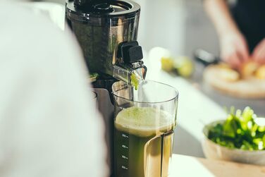 Електрична повільна соковижималка Severin для овочів та фруктів, Slow Juicer, 1.0 л
