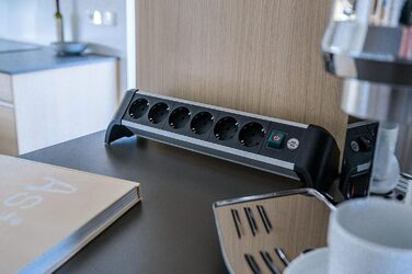 Смуга розеток Brennenstuhl Alu-Office-Line 6-фазна з алюмінію для столу (з вимикачем та 3м кабелем), Made in Germany