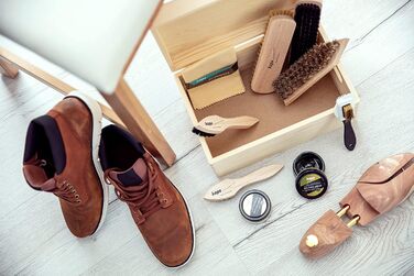 Kaps Complete Shoe Cleaning and Care Set | 9-Piece Shoe Care Set for Leather Boots and Shoes | Shoe Cleaning Kit Packaged in a Wooden Gift Box
