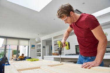 RYOBI 18V ONE+ акумуляторний дриль-шуруповерт R18DD3-0 (50Nm, 2 швидкості, патрон 13 мм, LED-підсвічування, без акумулятора та зарядного пристрою)