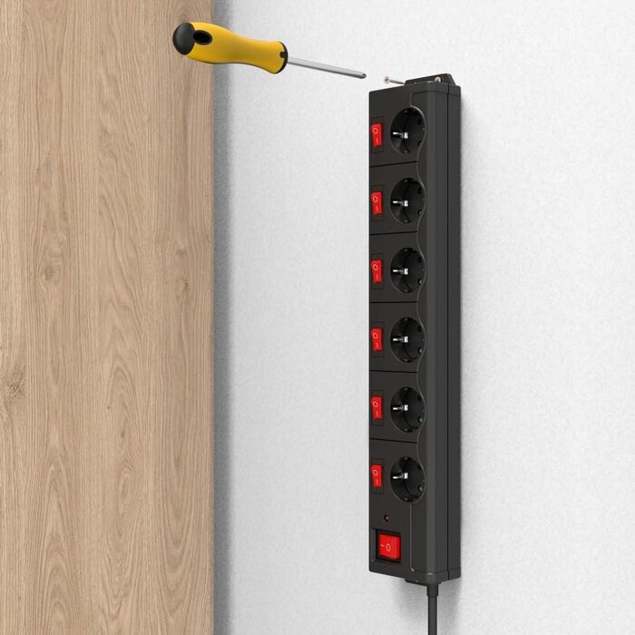 Розподільник розеток Hama з індивідуальним керуванням, захистом від перенапруги, 6 розеток, поворот на 90°, чорний, 1.4м кабель