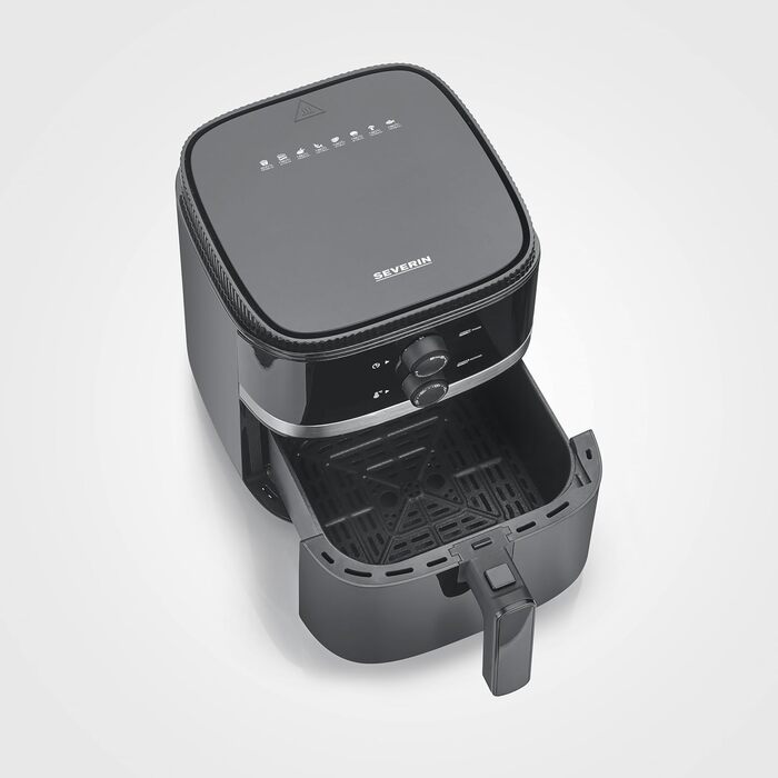 Аерофритюрниця SEVERIN FR 2452, 5 л, 1500 Вт, без жиру, антипригарна, чорна/срібляста, для здорового приготування