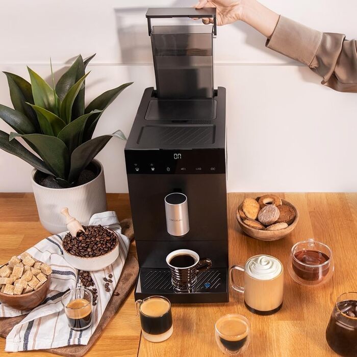 Кавомашина Cecotec Cumbia Cremmaet Compact, 1350 Вт, 19 бар, термоблок, резервуар 1,1 л, контейнер 150 г, автоматичне очищення