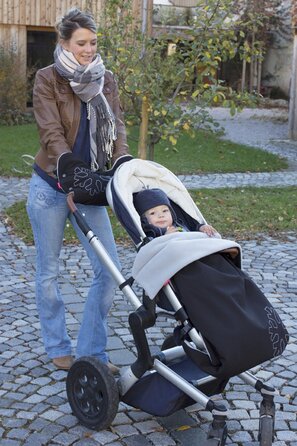 Термоковдра для дитячого візка ByBoom Softshell 70x100 см, універсальна, чорна/фуксія