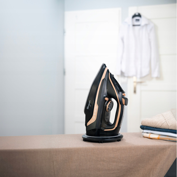 Бездротова праска Lehmann з керамічною підошвою, 3000 Вт, 320 мл