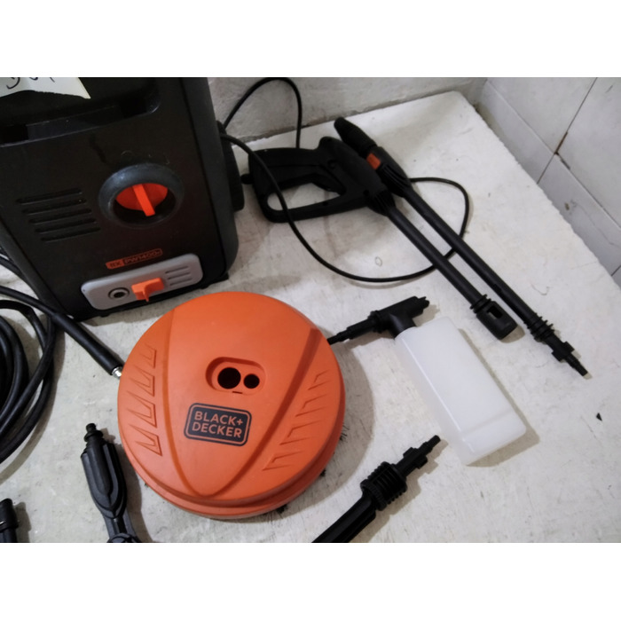 Мийка високого тиску Black+Decker 125 bar 1600 Вт