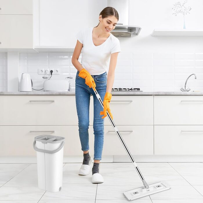 Набір для миття підлоги з відром GIOVARA: моп з відром, система віджиму, мікрофібра, 6 насадок, для всіх типів підлоги, білий