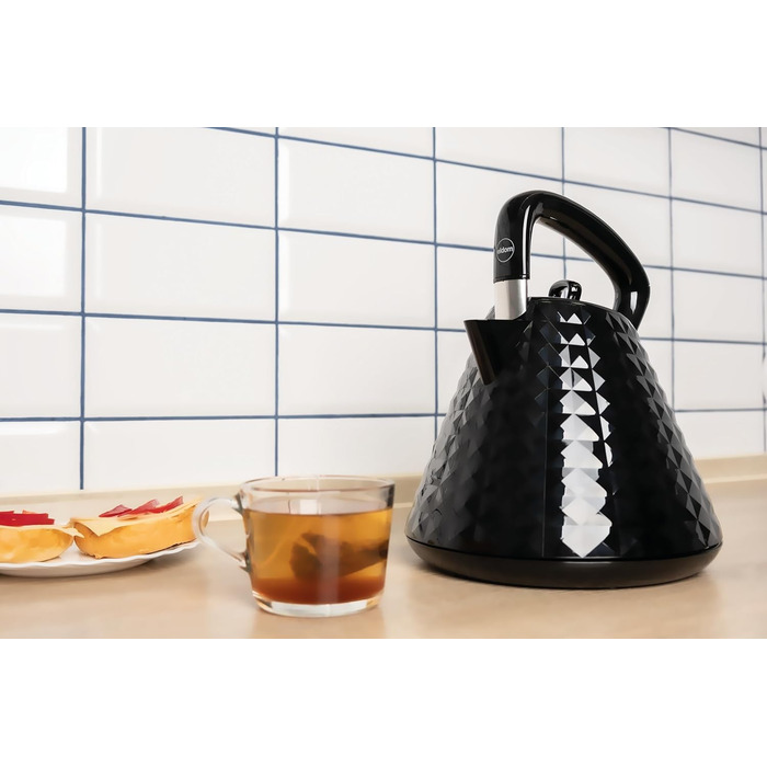 Eldom VENO Retro Kettle - 1.5L Capacity, 3000W Fast Boil, Vintage Design with Grid Pattern, Removable Scale Filter - White/Black Delux