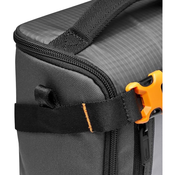 Lowepro GearUp Creator Box Large II - сумка для бездзеркальних та DSLR камер, помаранчевий колір, з QuickDoor доступом, виготовлена з перероблених матеріалів
