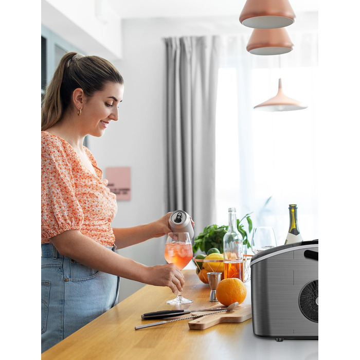 KitchenBrothers Ice Cube Machine Small - Crushed Ice Machine - Ice Cube Machine, Cubes - Ice Cube Maker - Ice Maker - Ice Cube Machines - Ice Crusher - Icecrusher