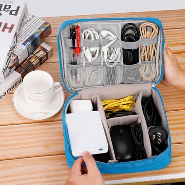 Водонепроникна сумка-органайзер для кабелів та аксесуарів: USB-накопичувачі, SD-карти, Power Bank (Himmelblau)