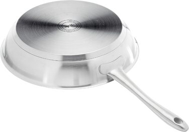 Fissler Frying Pan Set, 2-piece/Catania uncoated stainless steel frying pan (Ø 24 cm) & Cenit coated aluminum frying pan (Ø 28 cm) – Induction-compatible (28 cm)