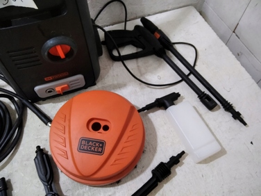 Мийка високого тиску Black+Decker 125 bar 1600 Вт