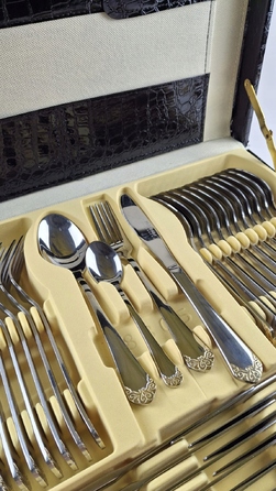 Набір столових приборів Hoffner, глянцеві, 72 предмети